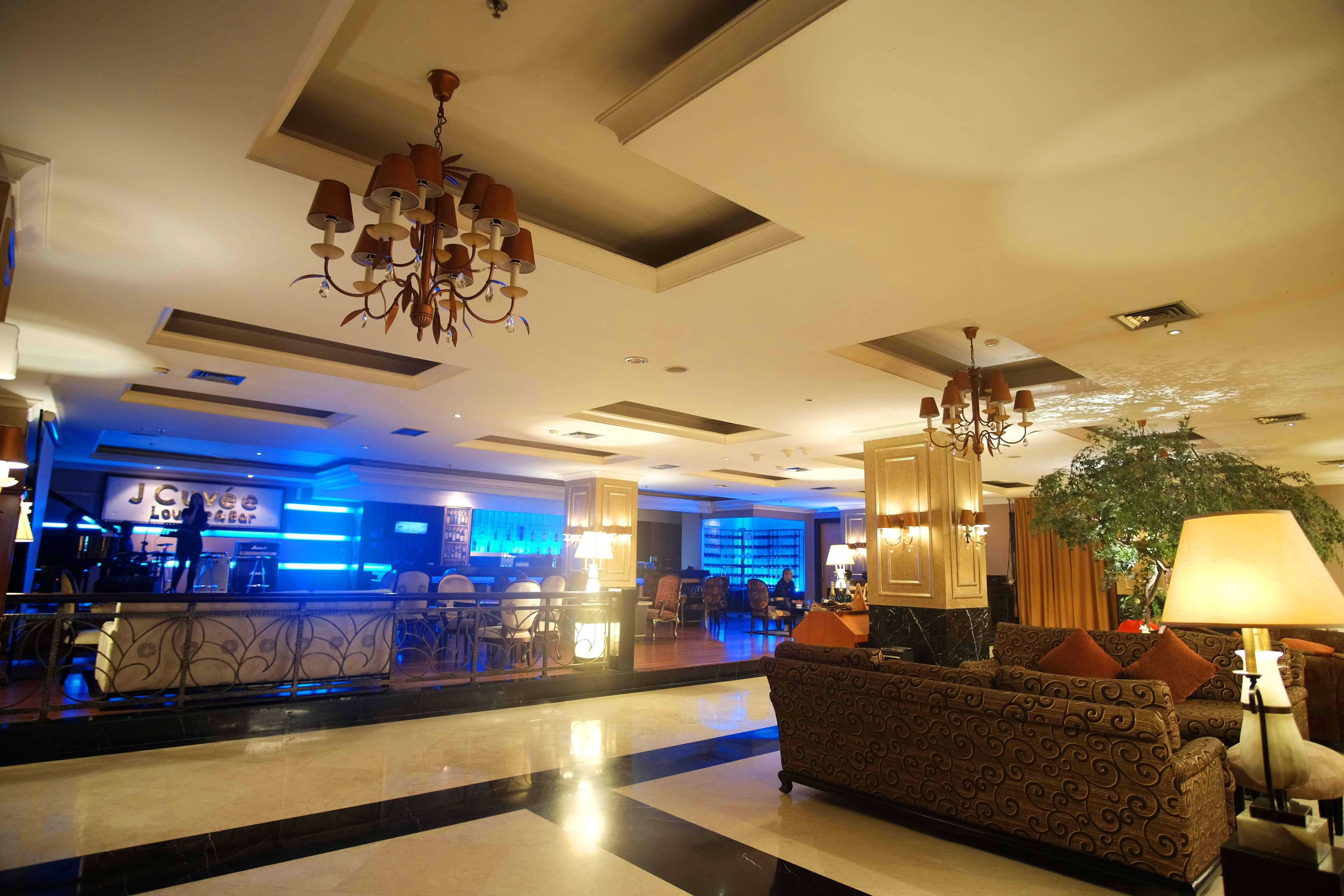Grand Jatra Hotel Пеканбару Екстериор снимка