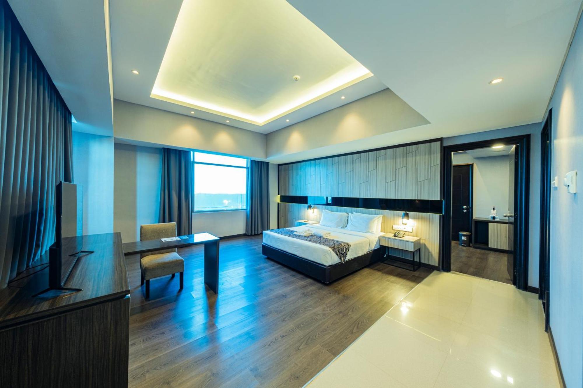 Grand Jatra Hotel Пеканбару Екстериор снимка