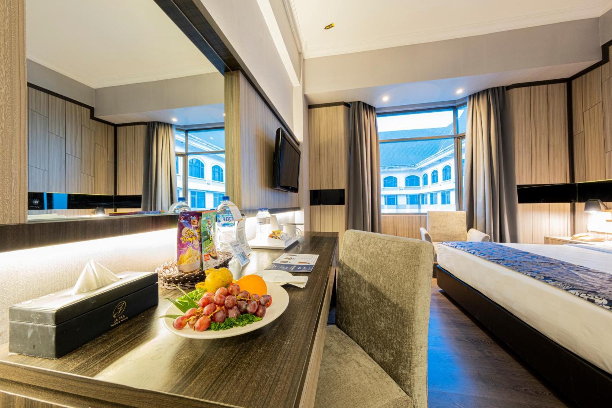 Grand Jatra Hotel Пеканбару Екстериор снимка
