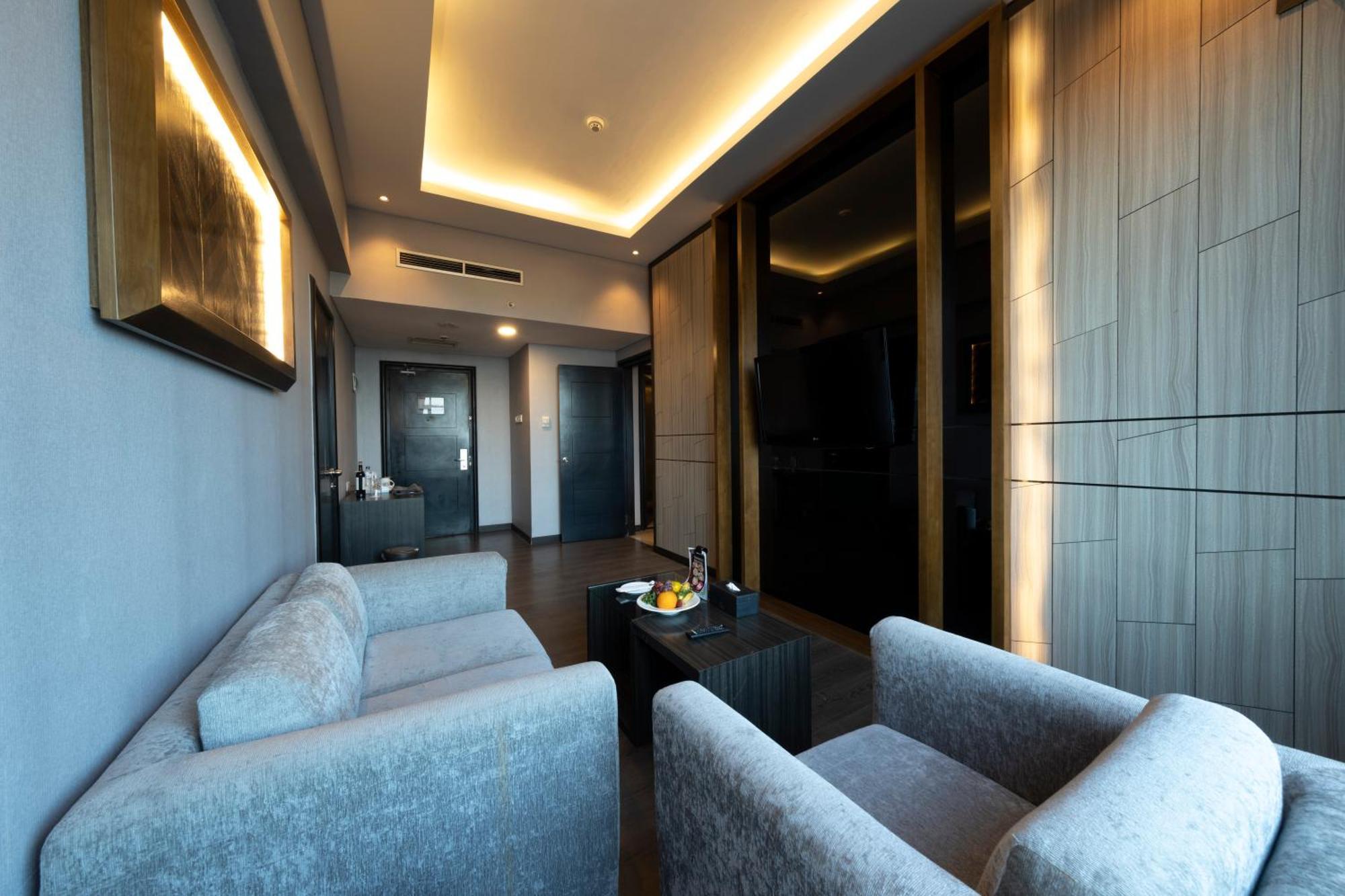 Grand Jatra Hotel Пеканбару Екстериор снимка