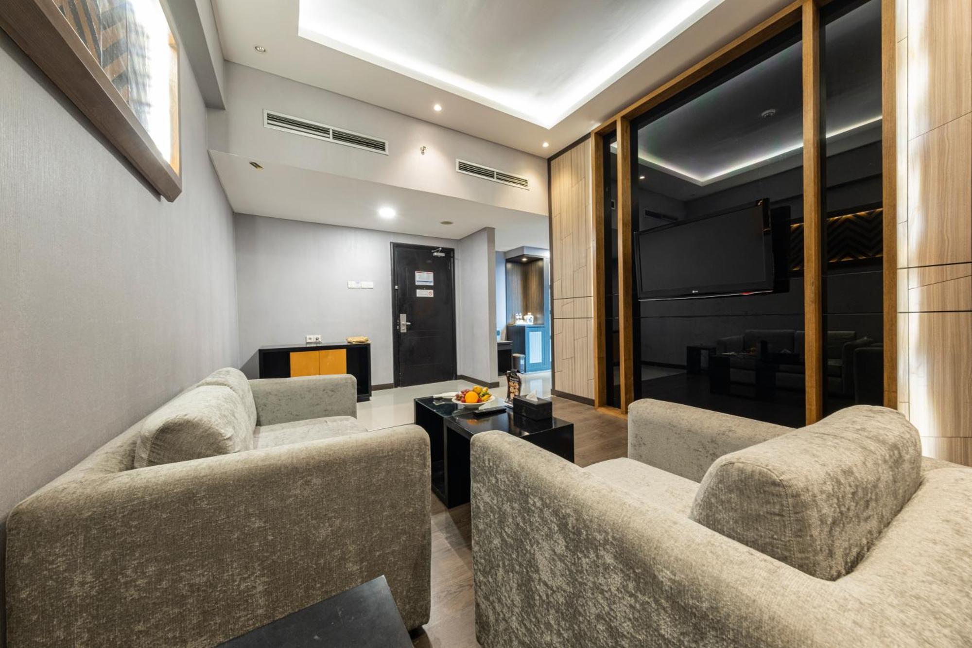 Grand Jatra Hotel Пеканбару Екстериор снимка
