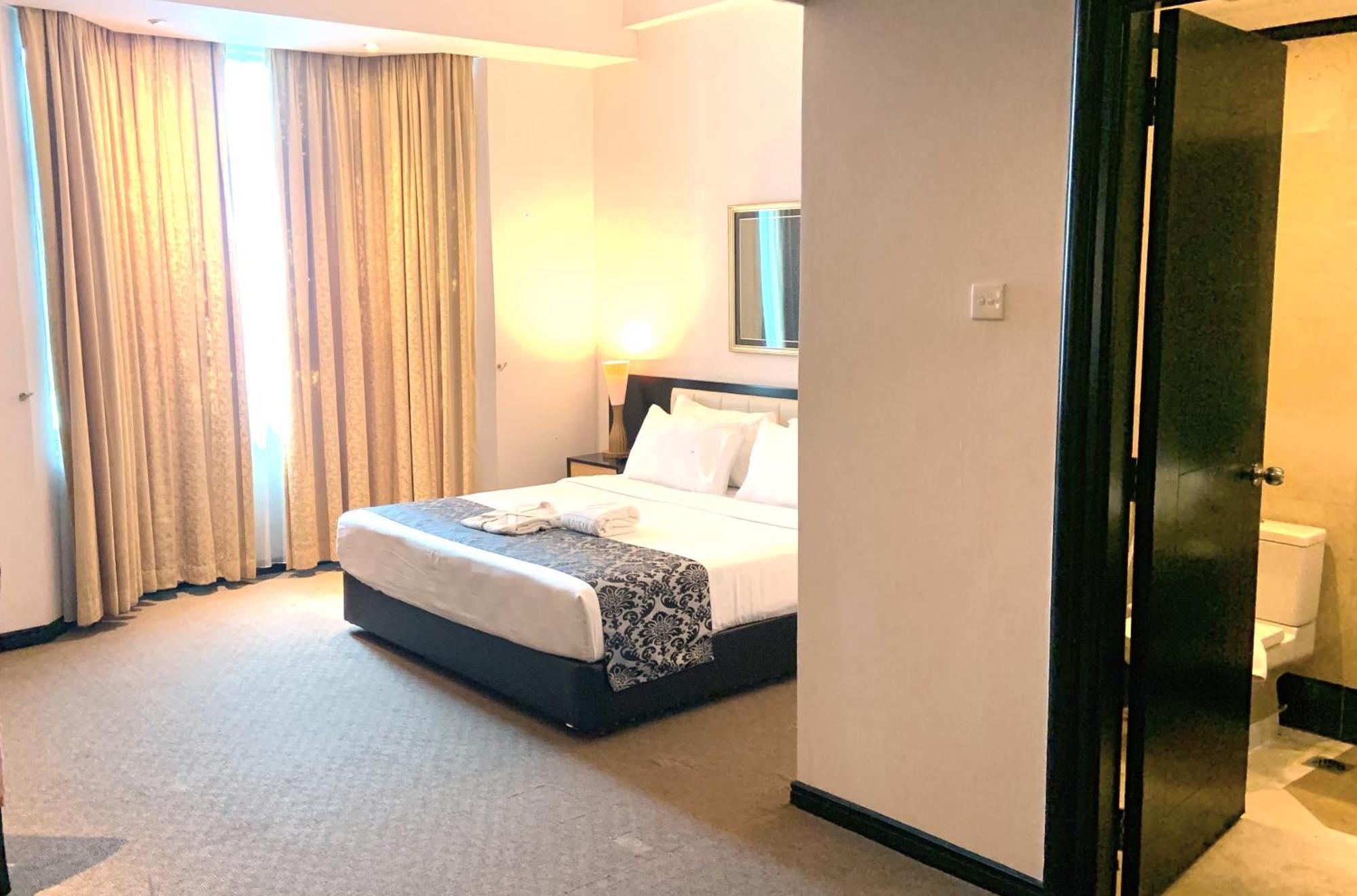 Grand Jatra Hotel Пеканбару Екстериор снимка