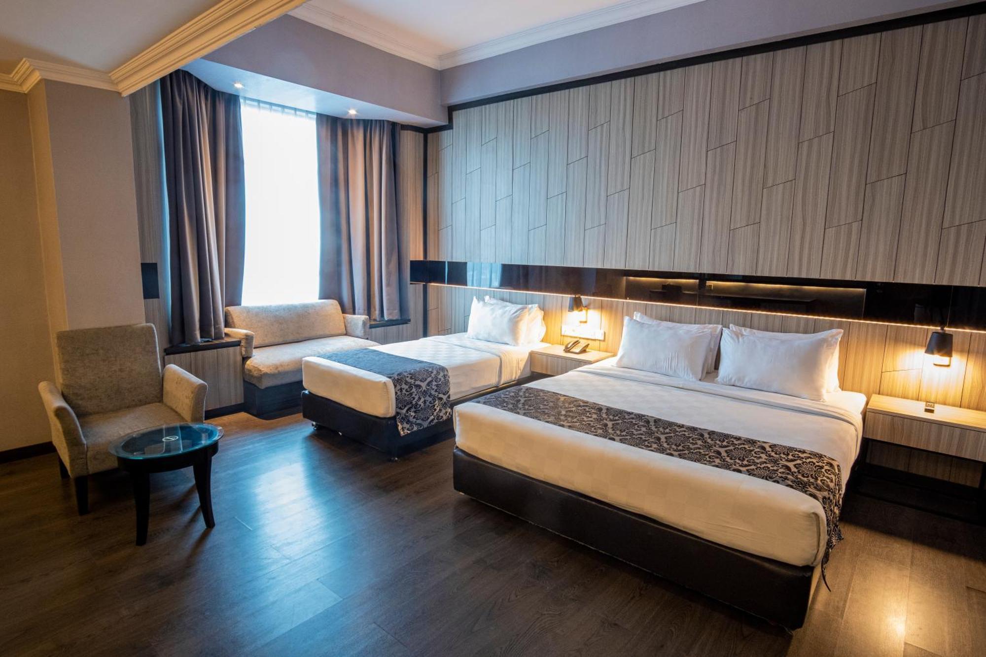 Grand Jatra Hotel Пеканбару Екстериор снимка