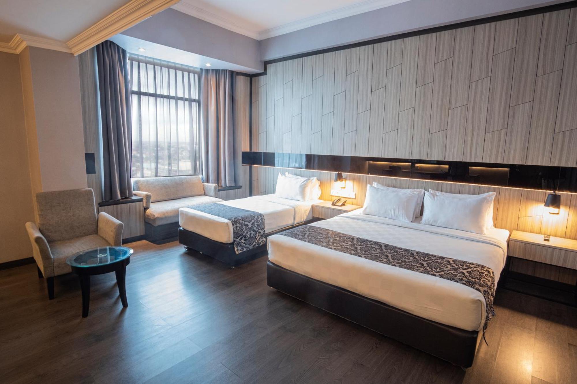 Grand Jatra Hotel Пеканбару Екстериор снимка